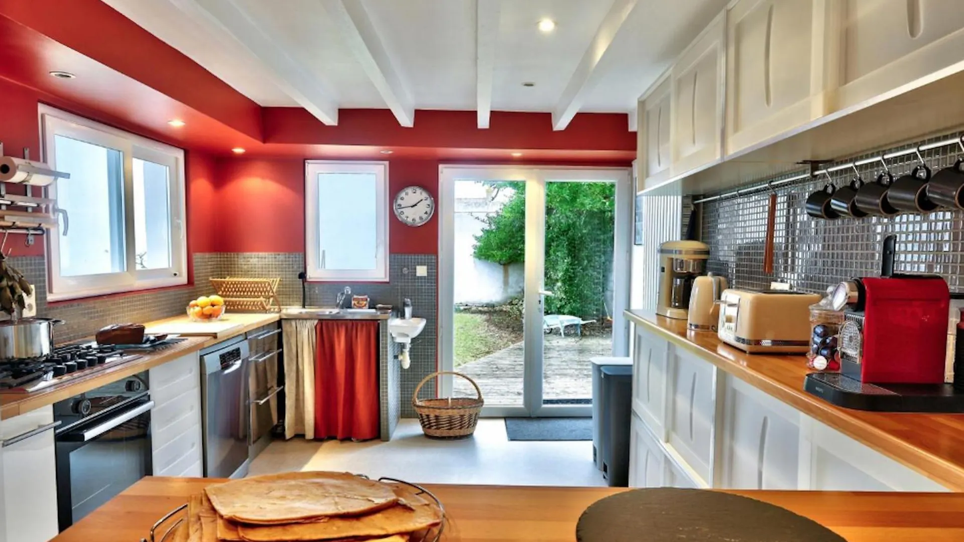Holiday home Magnifique Maison Pour 9 - Saint Guenole Penmarc'h France
